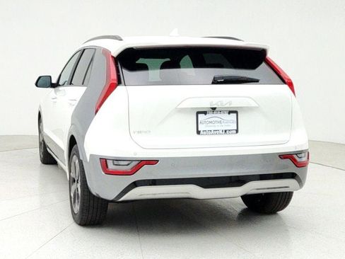 Used 2024 Kia Niro Wave w/ Wave Preserve Package image 6