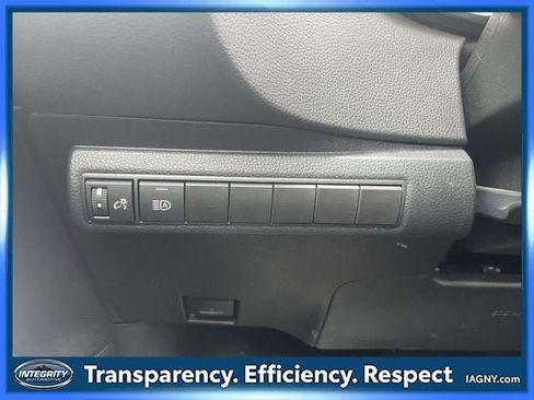Used 2023 Toyota Corolla XSE w/ Carpet Mat Package (TMS) FWD image 21