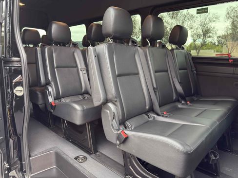 Used 2023 Mercedes-Benz Sprinter 2500 image 58