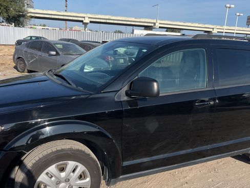 Used 2018 Dodge Journey SE image 10