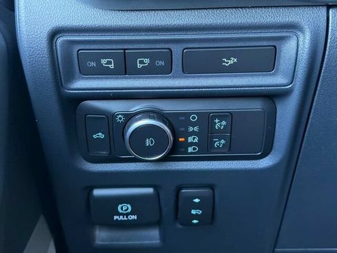 Used 2022 Ford F150 Lariat w/ Equipment Group 501A Mid AWD/4WD image 32