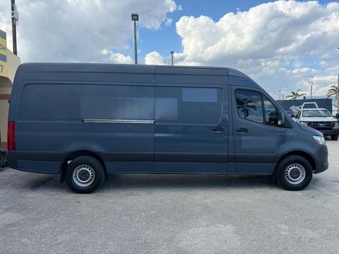 Used 2019 Mercedes-Benz Sprinter 170 image 7