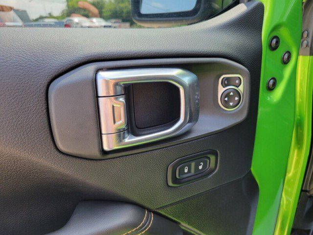 Used 2025 Jeep Wrangler Unlimited Rubicon 392 AWD/4WD image 29