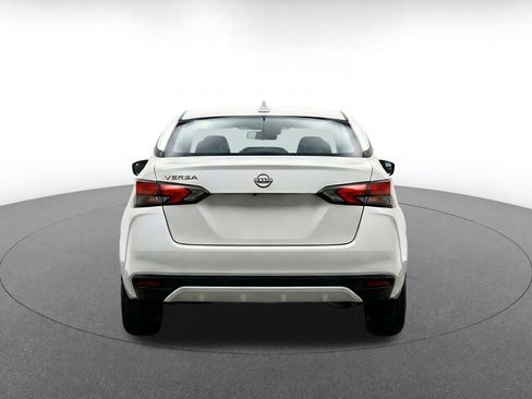 Used 2025 Nissan Versa SV FWD image 8
