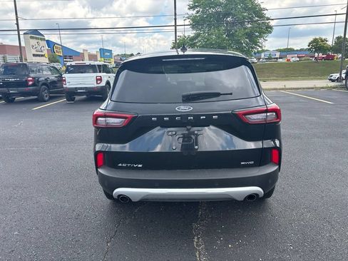 Used 2023 Ford Escape Active w/ Tech Pack #2 AWD/4WD image 6