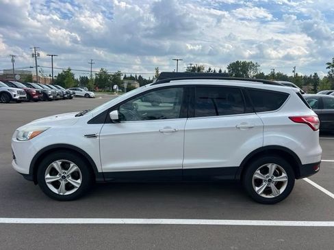 Used 2015 Ford Escape SE w/ Equipment Group 201A AWD/4WD image 5