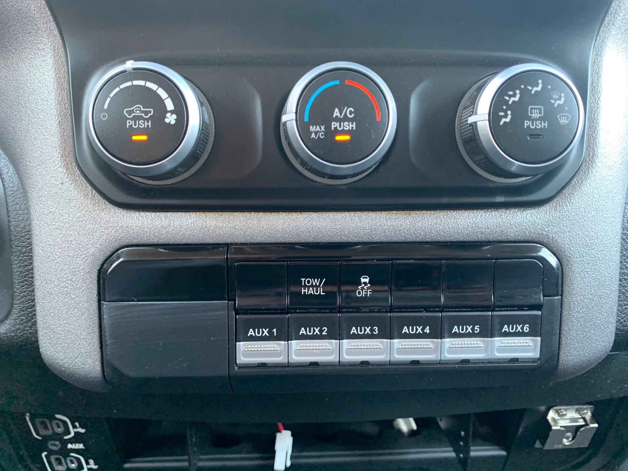 Used 2019 RAM 3500 Tradesman AWD/4WD image 16