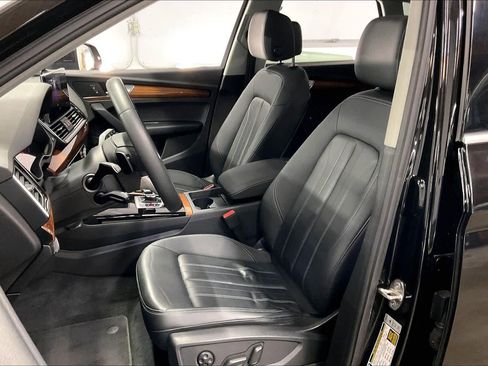 Used 2023 Audi Q5 2.0T Premium w/ Convenience Package image 26