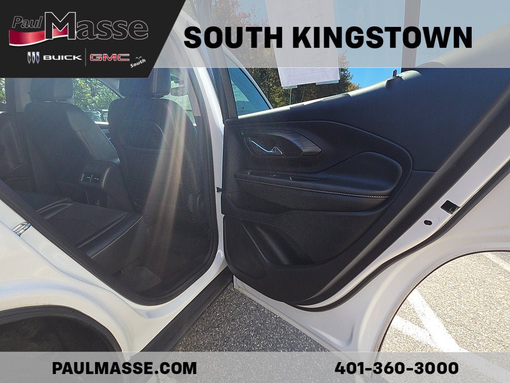 Used 2023 GMC Terrain SLT AWD/4WD image 24