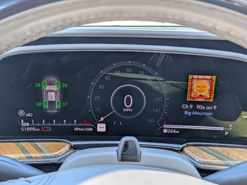 Used 2021 Cadillac Escalade ESV Premium Luxury Platinum RWD image 29