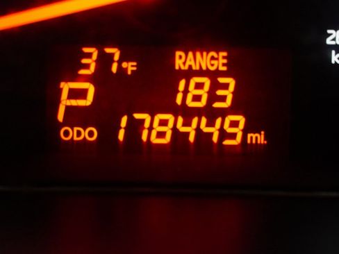 Used 2014 Kia Sorento LX image 8