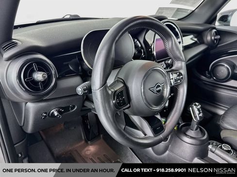 Used 2024 MINI Cooper S w/ Signature Upholstery Package FWD image 9