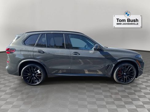 New 2026 BMW X5 xDrive40i w/ M Sport Package image 2