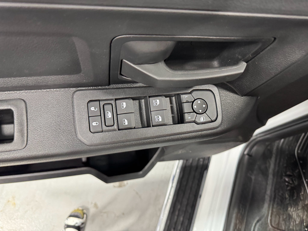 New 2025 RAM 4500 Tradesman AWD/4WD image 21