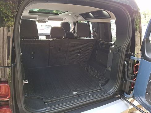 Used 2020 Land Rover Defender 110 S AWD/4WD image 27