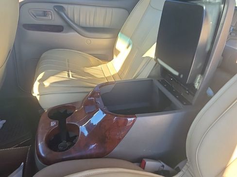 Used 2007 Toyota Sequoia Limited image 17