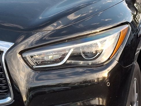 Used 2020 INFINITI QX60 Luxe w/ Essential Package image 7