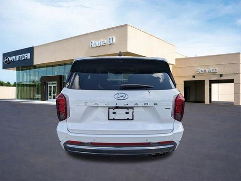 Used 2025 Hyundai Palisade Calligraphy AWD/4WD image 5