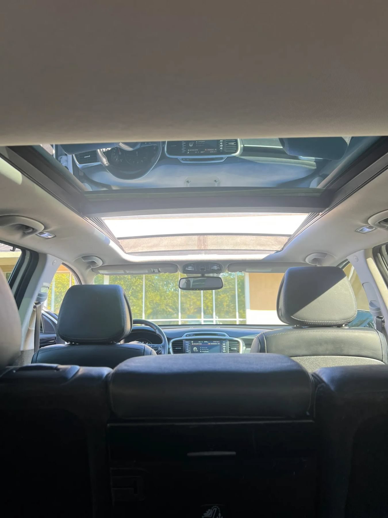 Used 2016 Kia Sorento SX FWD image 9