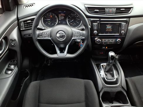Used 2019 Nissan Rogue Sport S image 26