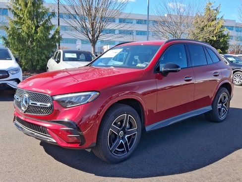 New 2025 Mercedes-Benz GLC 300 4MATIC image 3