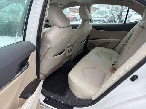 Used 2022 Toyota Camry XLE image 41