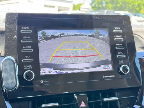 Used 2022 Toyota Camry LE FWD image 6