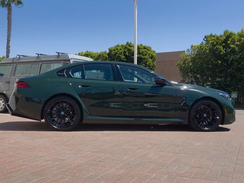 New 2027 BMW M5 w/ Executive Package AWD/4WD image 3