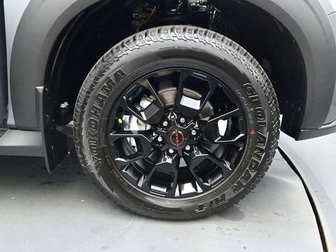 Used 2026 Nissan Armada PRO-4X w/ Captain's Chari Seat Package AWD/4WD image 17