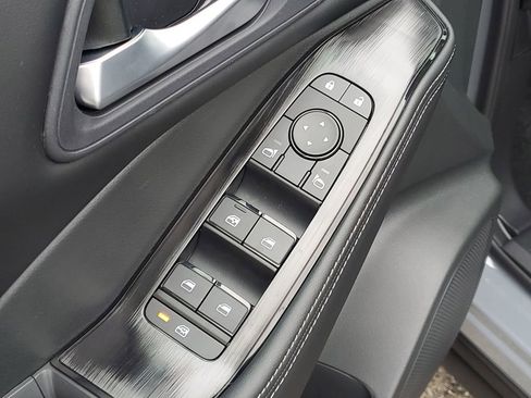 New 2026 Nissan Rogue SV image 10