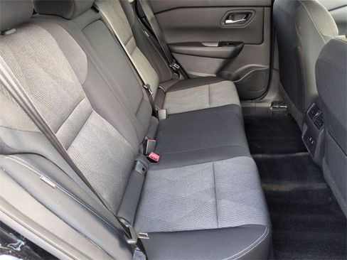 Used 2025 Nissan Rogue SV image 28