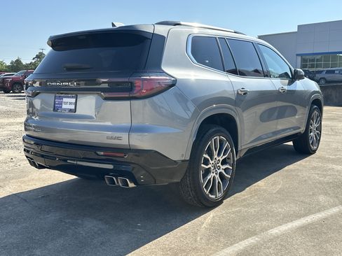 Certified 2026 GMC Acadia Denali Ultimate w/ LPO, All-Weather Package AWD/4WD image 6