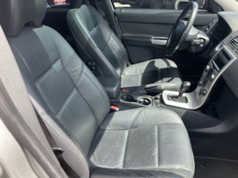 Used 2006 Volvo V50 T5 image 10