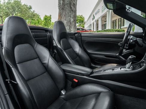 Used 2019 Porsche 911 Turbo S AWD/4WD image 18