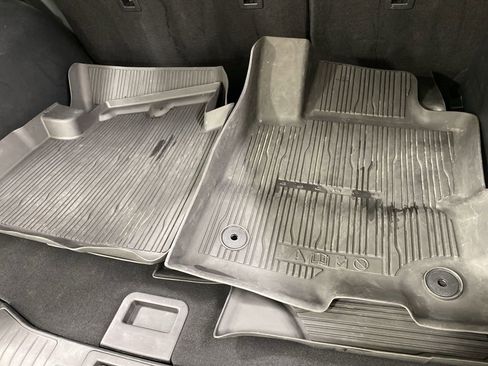 Used 2025 Ford Escape Platinum w/ Premium Technology Package image 19