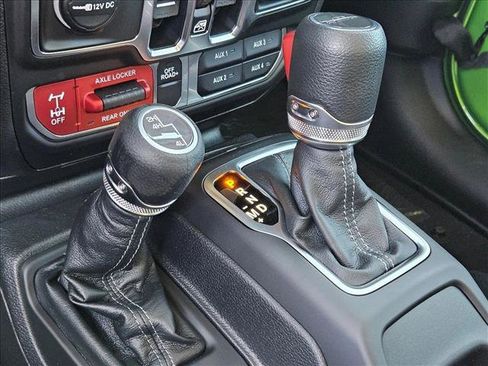 New 2025 Jeep Gladiator Mojave w/ Convenience Group image 12