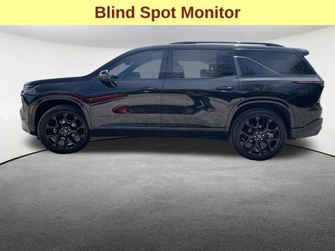 Used 2025 Chevrolet Traverse RS w/ LPO, Floor Liner Package AWD/4WD image 6
