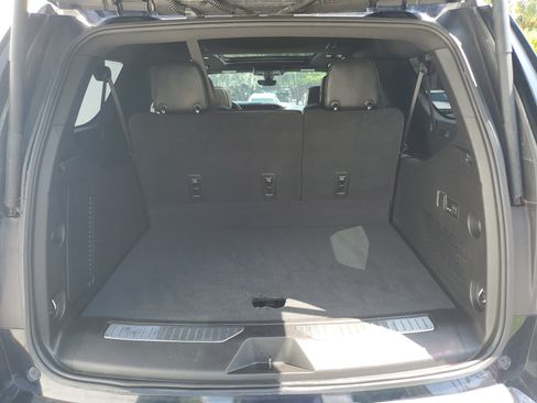 Certified 2021 GMC Yukon XL Denali w/ Denali Premium Package RWD image 10