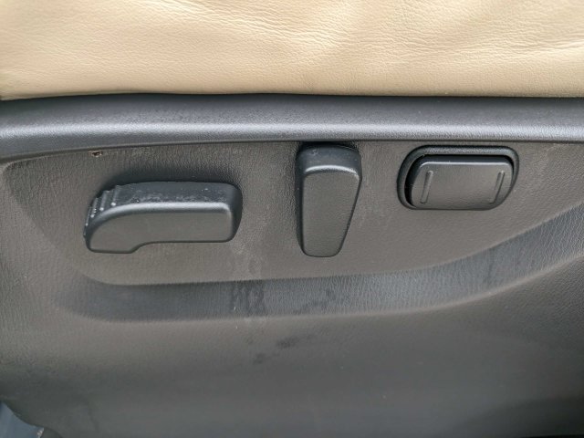Used 2021 Nissan Armada Platinum w/ Captain's Chairs Package RWD image 23