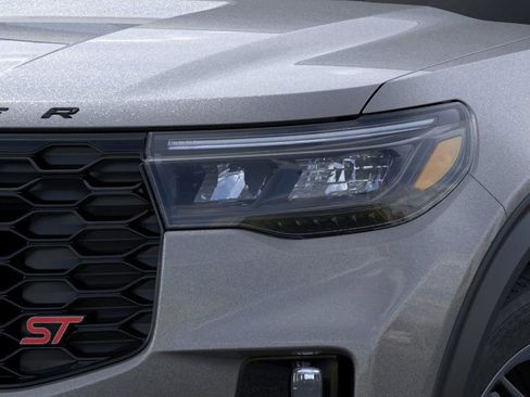 New 2026 Ford Explorer ST image 19