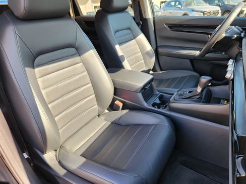 Used 2023 Honda CR-V EX-L image 14