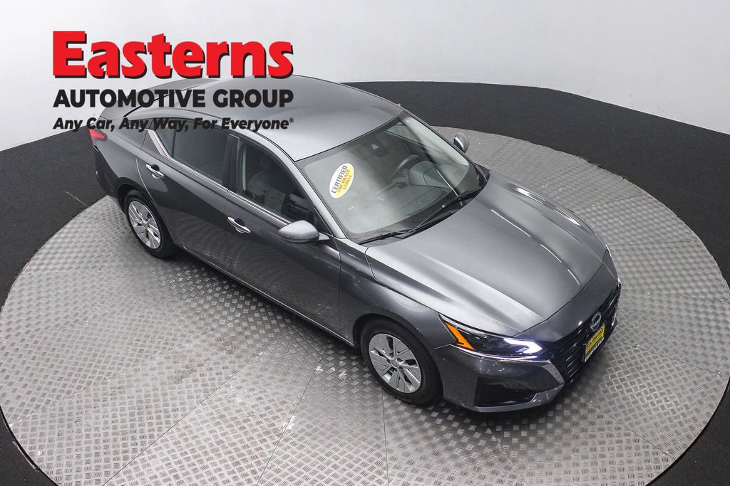 Used 2023 Nissan Altima 2.5 S FWD image 4
