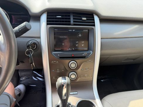 Used 2013 Ford Edge SEL FWD image 11
