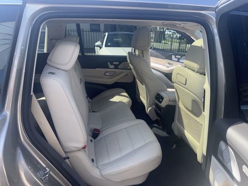 Used 2020 Mercedes-Benz GLS 450 4MATIC image 24