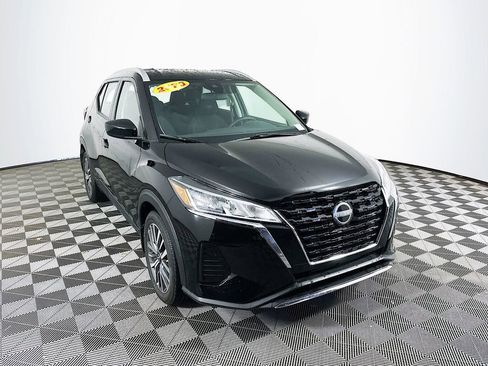 Certified 2023 Nissan Kicks SV FWD image 2