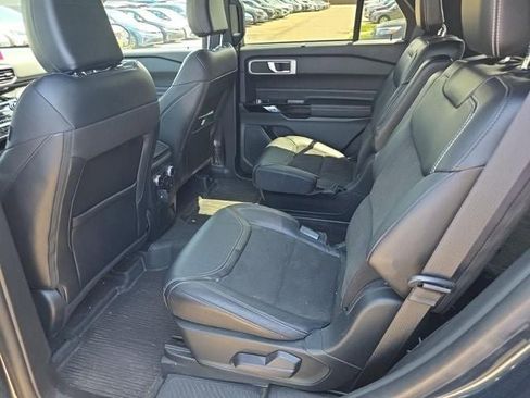 Used 2023 Ford Explorer ST AWD/4WD image 6