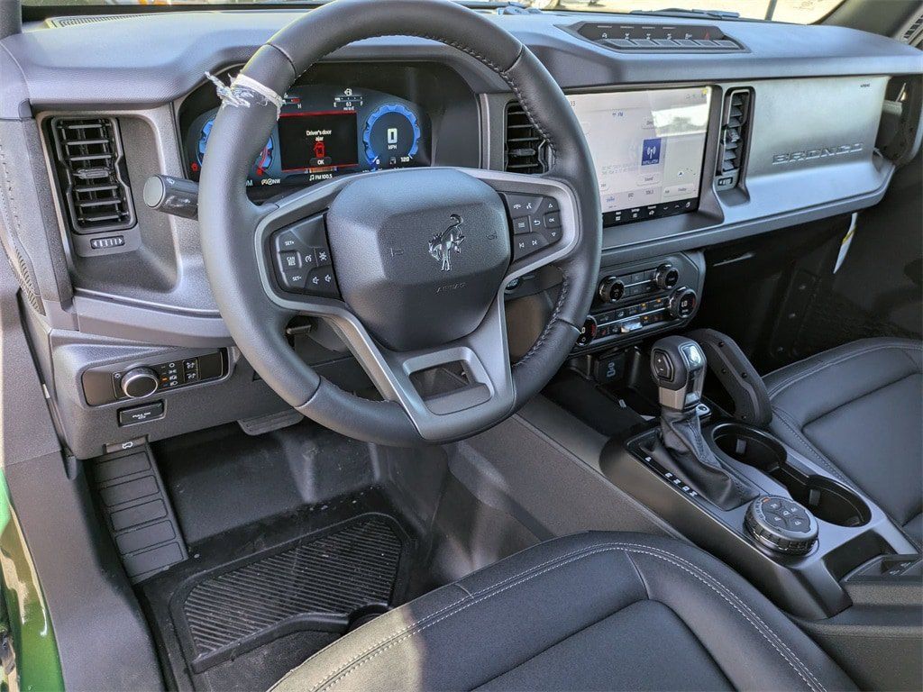 New 2025 Ford Bronco Badlands w/ Sasquatch Package AWD/4WD image 35