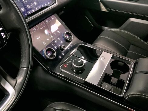 Used 2020 Land Rover Range Rover Velar R-Dynamic S image 15