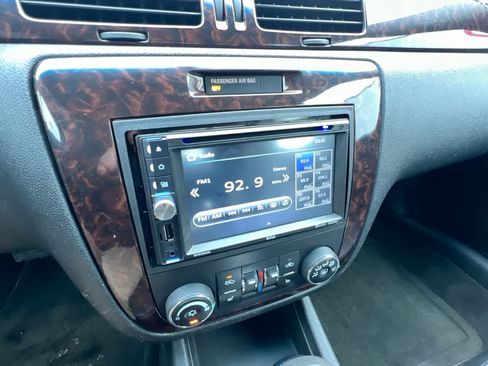 Used 2016 Chevrolet Impala LTZ image 16