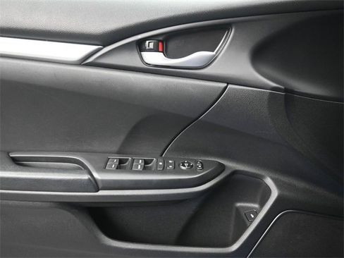 Used 2019 Honda Civic Sport image 24